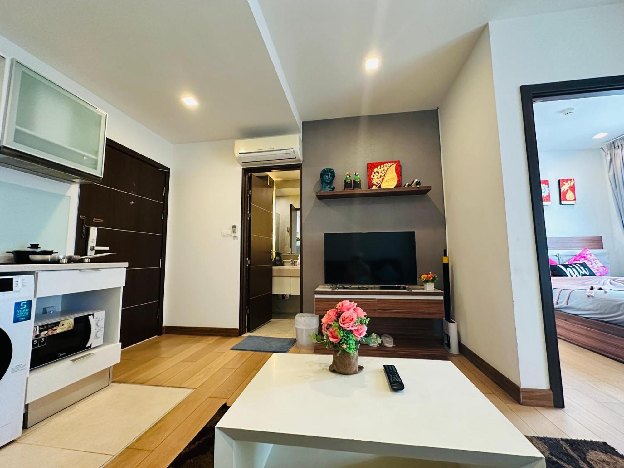 The Astra Condo Changkhlan In Chiang Mai Esterno foto